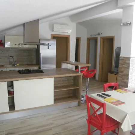 Apartman Anka Strman